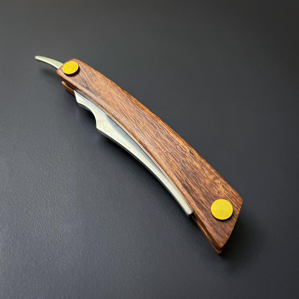 Ravenfield Razor Ravenforge The Scoundrel Straight Razor – Ministry of Shave